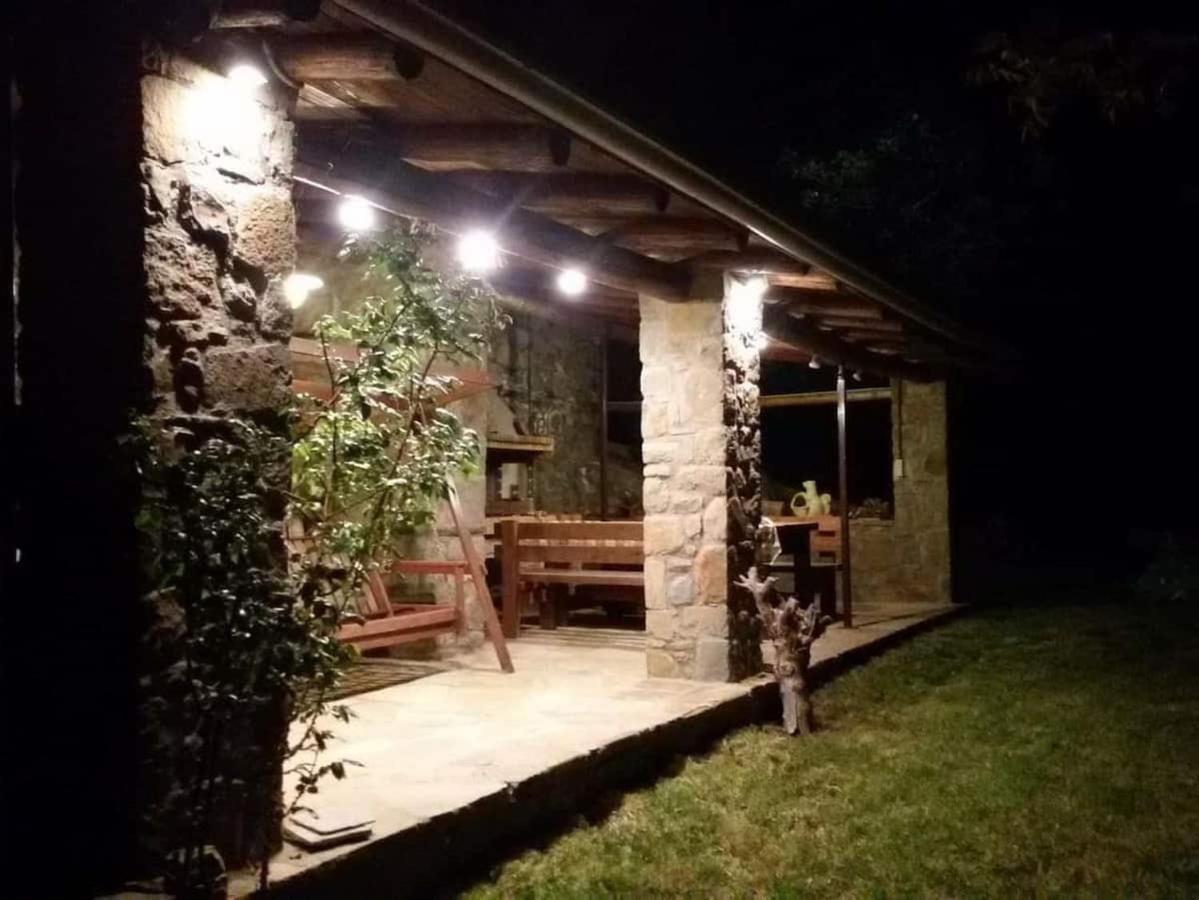 Παραδοσιακή Πέτρινη Κατοικία Στην Βλάχα Ελάτης Екстериор снимка