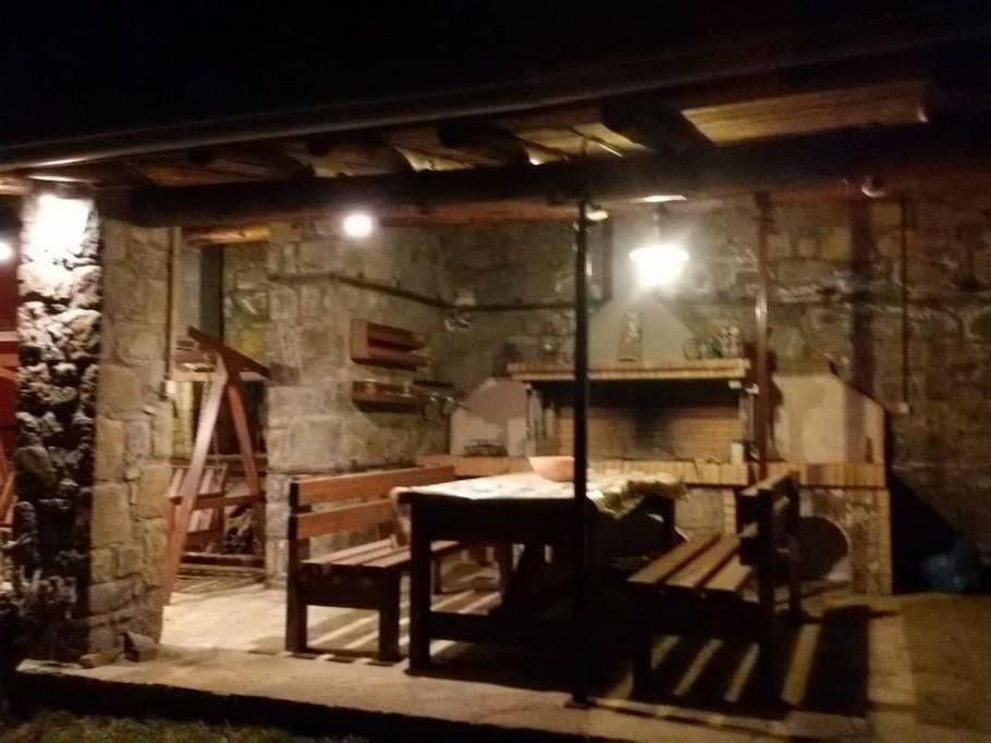 Παραδοσιακή Πέτρινη Κατοικία Στην Βλάχα Ελάτης Екстериор снимка