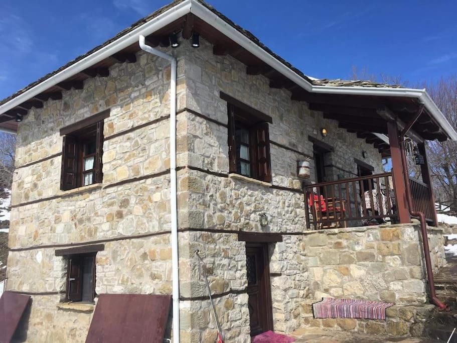 Παραδοσιακή Πέτρινη Κατοικία Στην Βλάχα Ελάτης Екстериор снимка